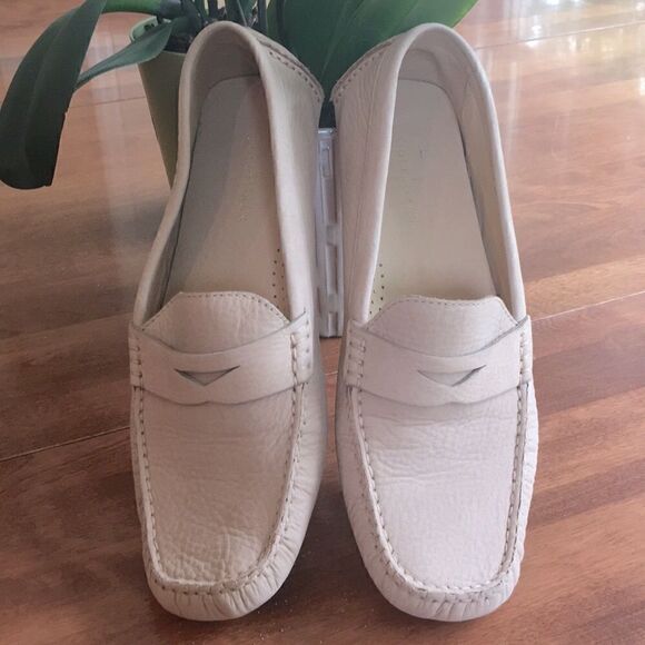 🎉HP🎉Cole Haan nude leather driving shoes size 8 - Picture 2 of 8